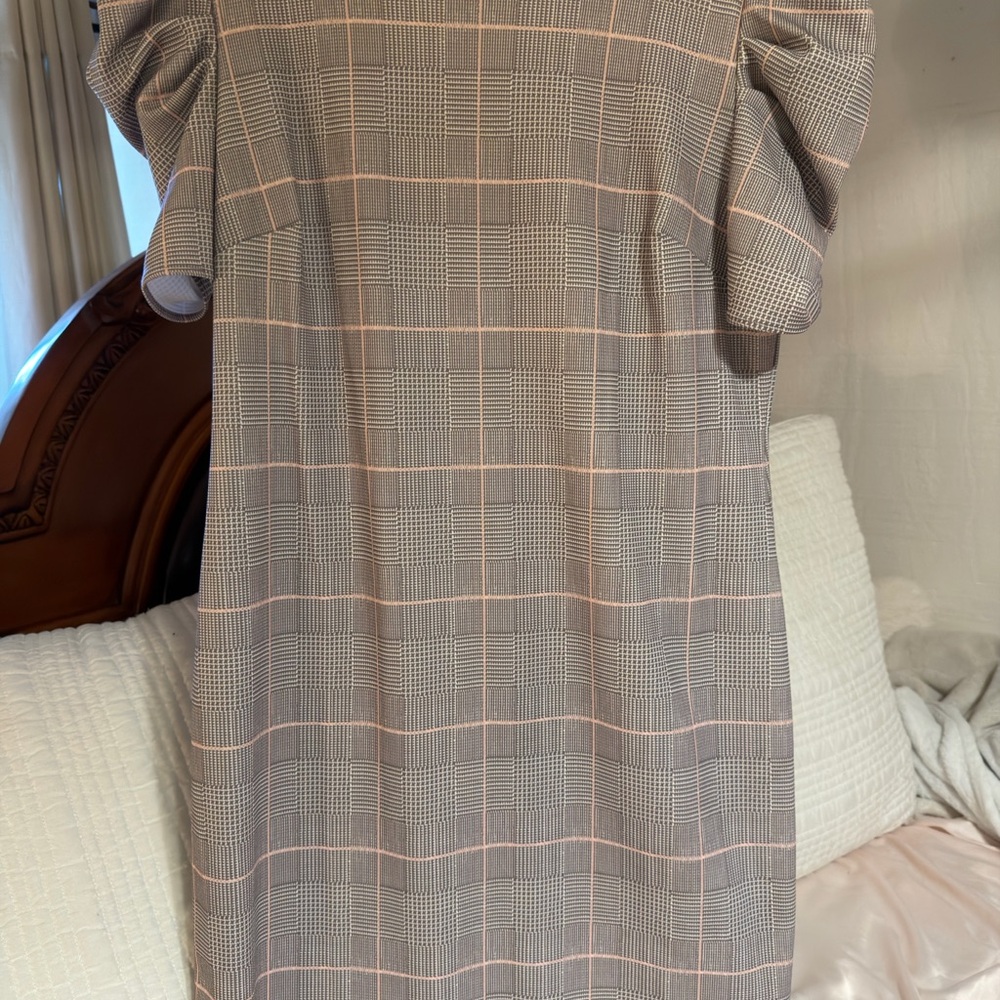 Shelby & Palmer Gray and Pink Plaid Long Sleeve Dress